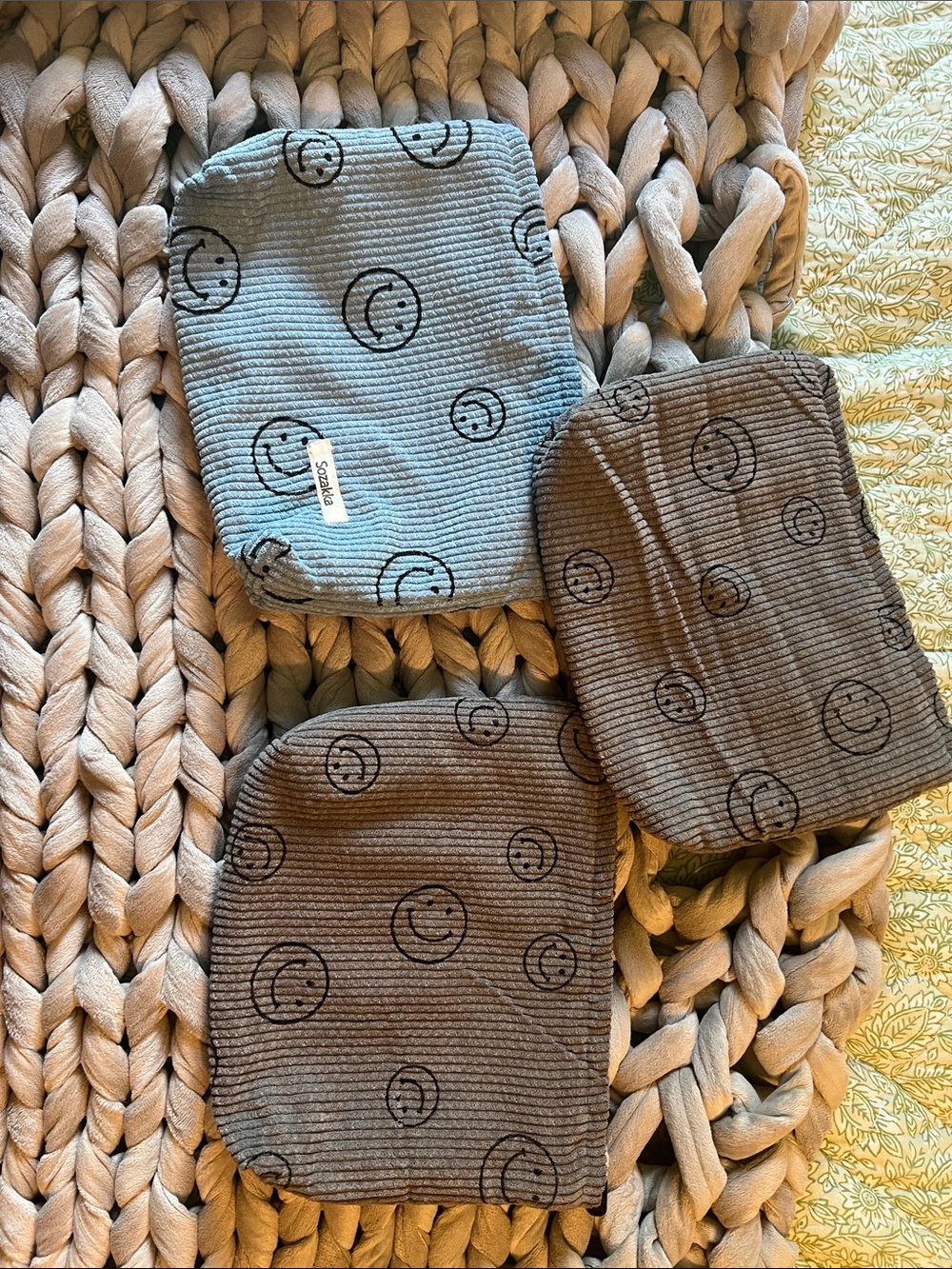 Smile Print Ribbed Zippered Bag Set